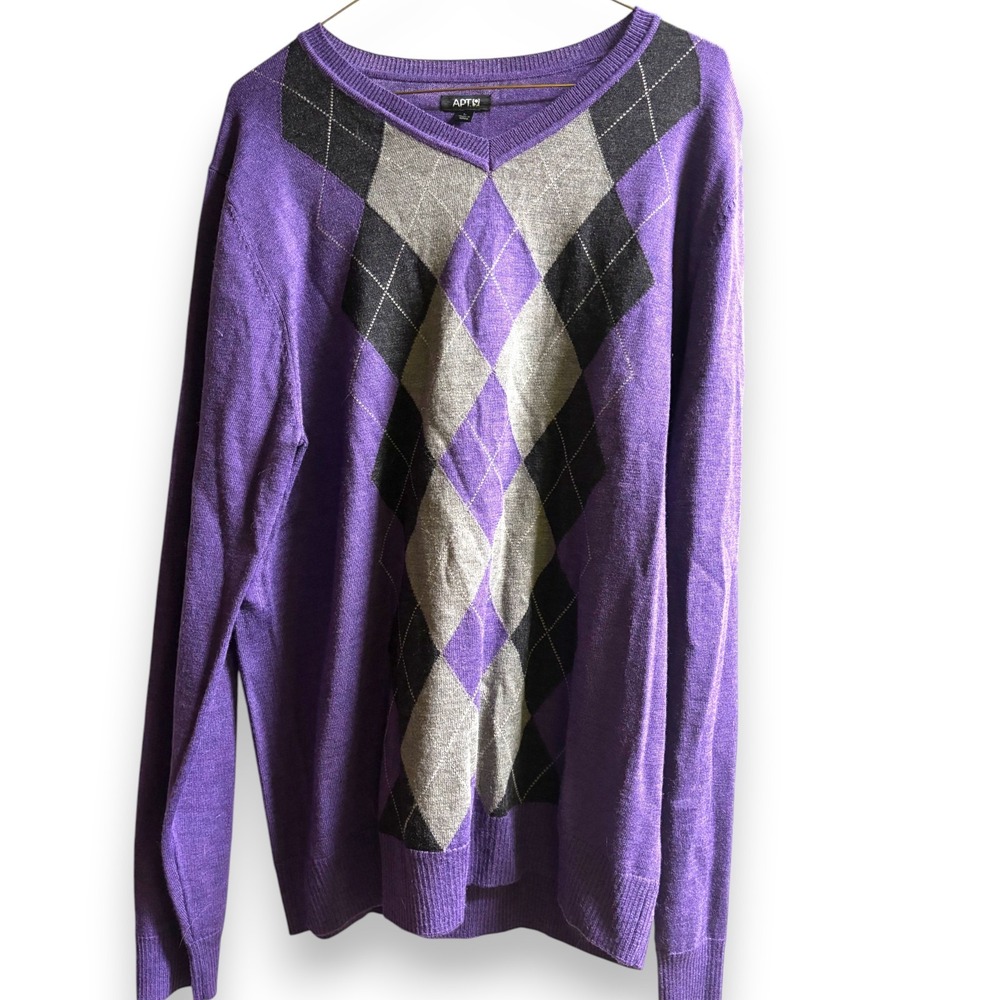 Apt. 9 Mens Purple Argyle V-Neck Sweater Merino Wool Blend Large L Long Sleeve - Picture 2 of 6
